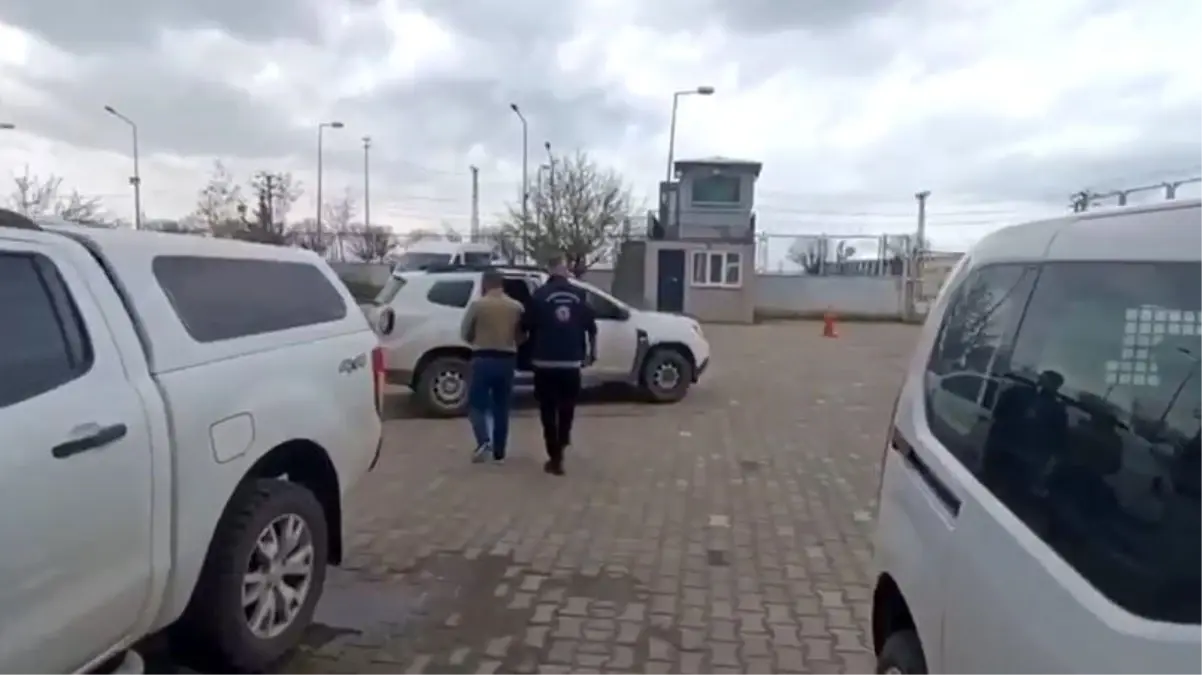 Van'da Göçmen Kaçakçılığı Operasyonu: 3 Tutuklama