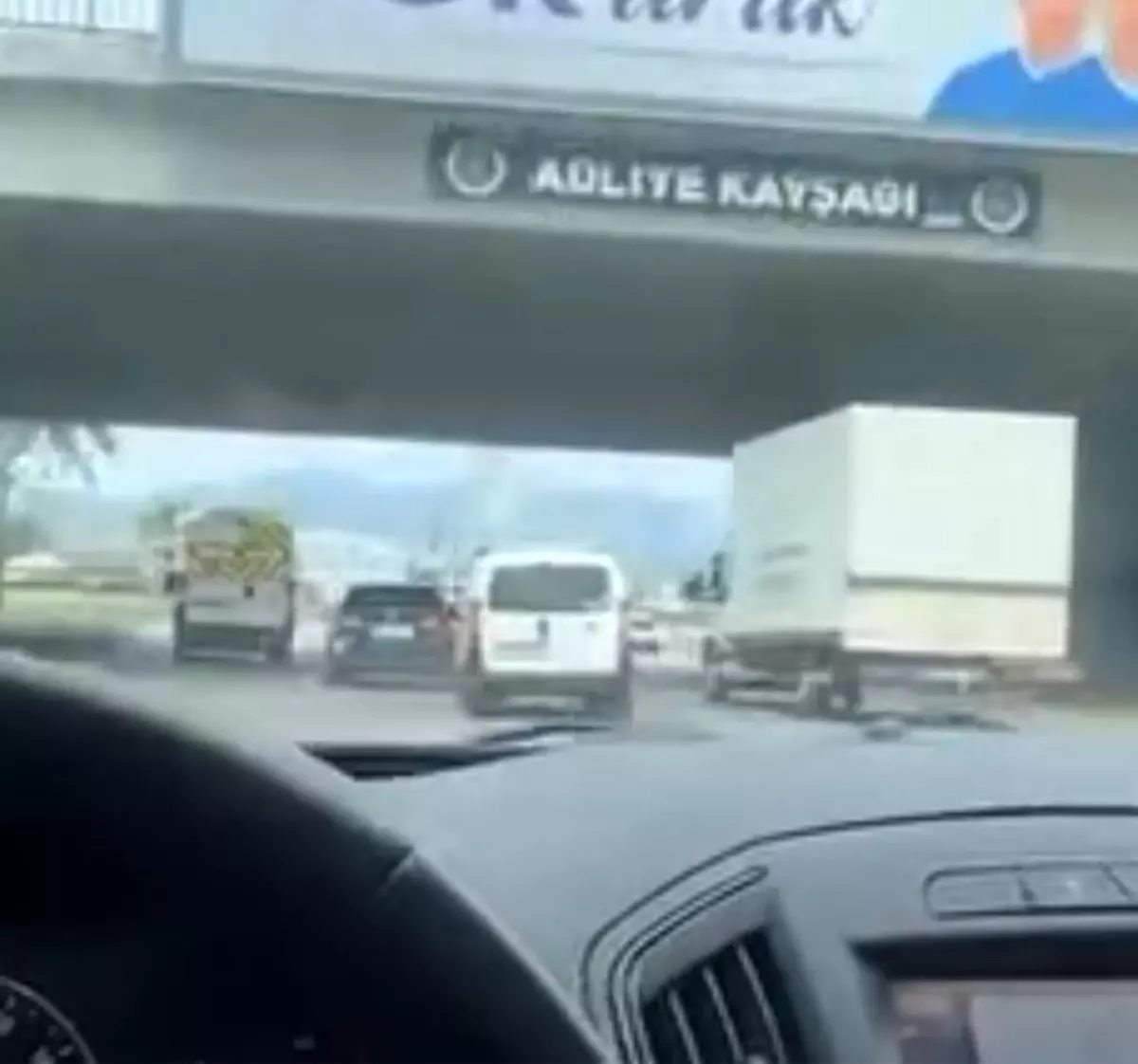 Bursa'da Trafik Magandası Kameralara Yansıdı