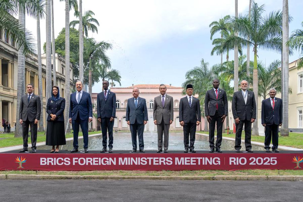 BRICS Dışişleri Bakanları Toplantısı'nda Wang Yi'den Önemli Açıklamalar
