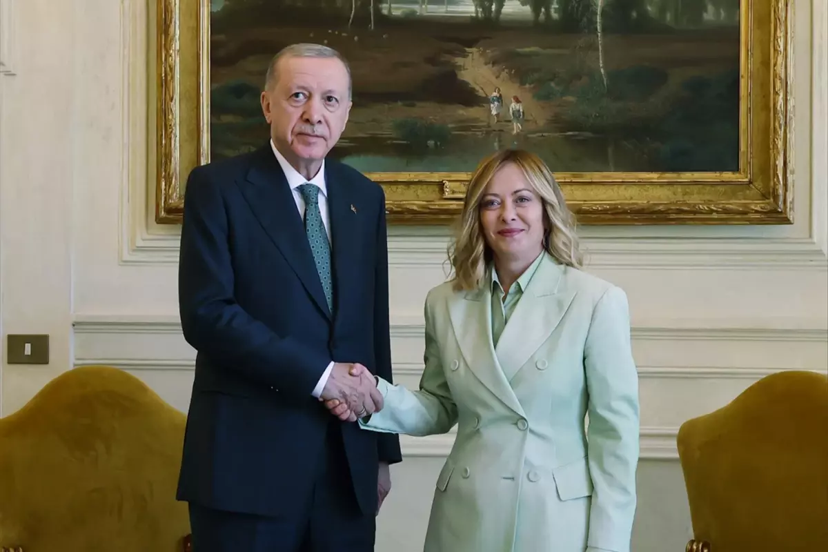 Cumhurbaşkanı Erdoğan İtalya'da Başbakan Meloni ile görüştü