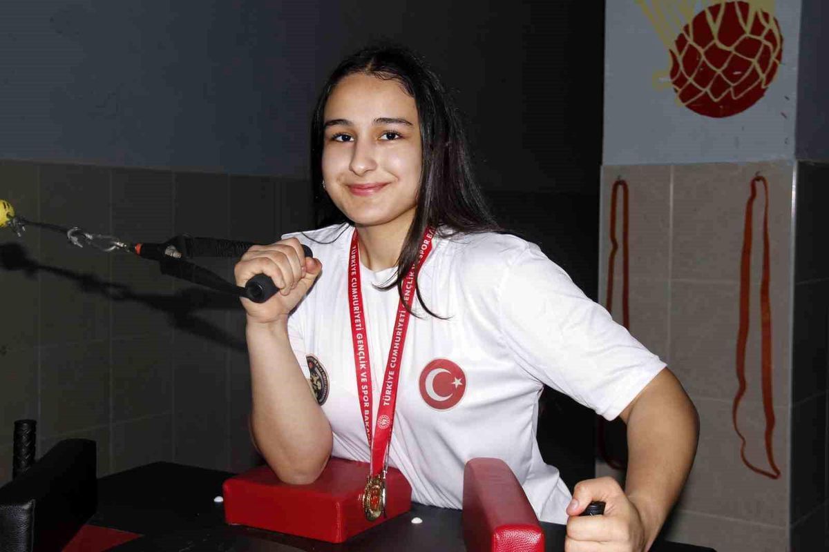 16 Yaşındaki Rabia Gürler Türkiye Şampiyonu Oldu