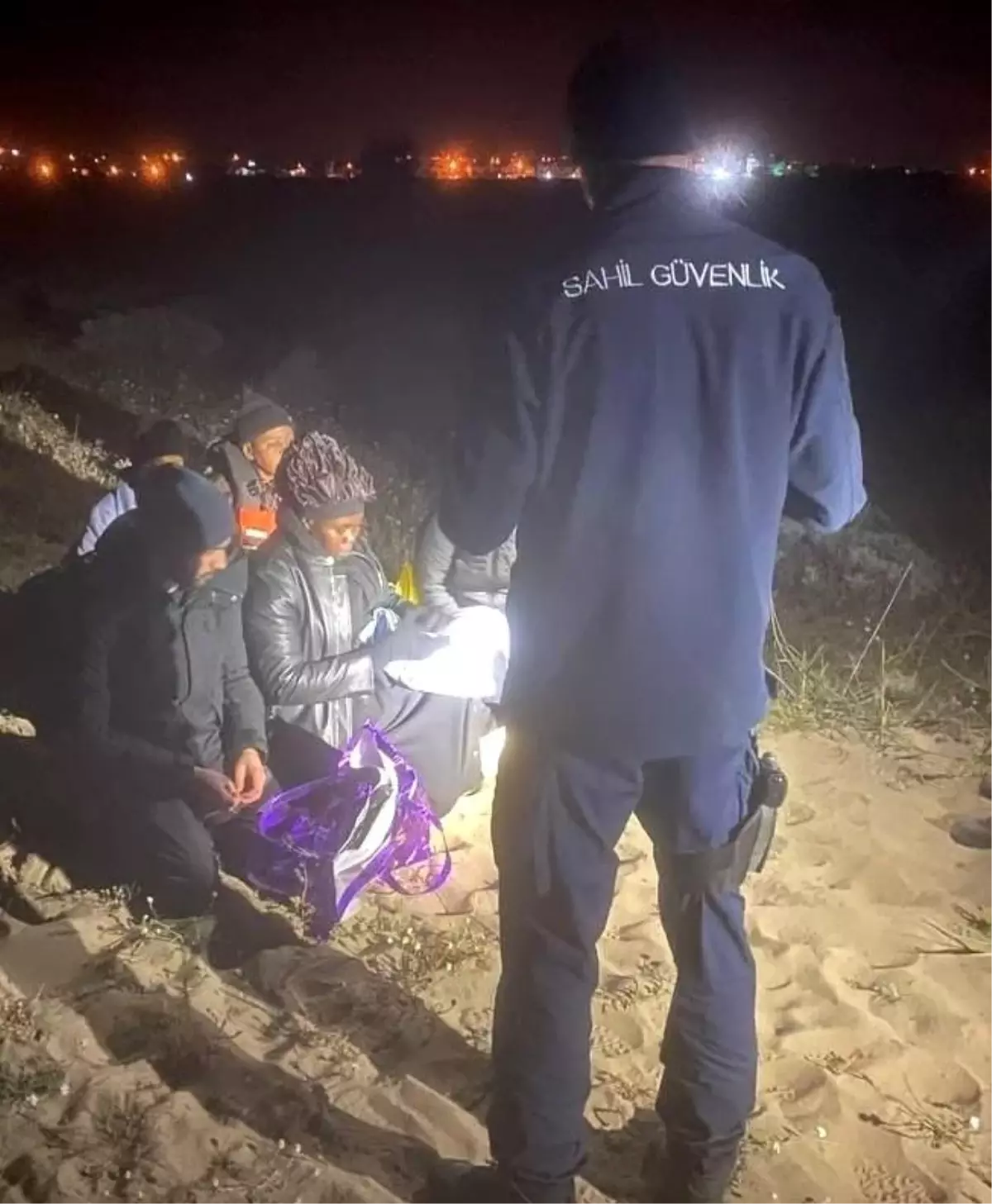 Dikili'de 7 Düzensiz Göçmen Yakalandı