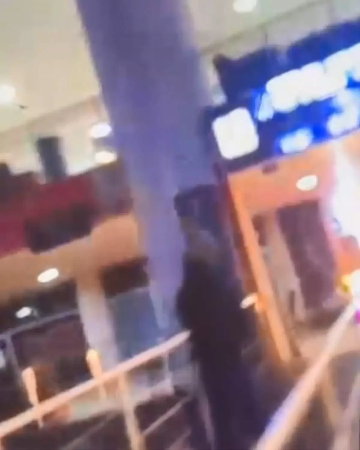 Dövmesi Kötü Çıkan Şüpheli Dövme Stüdyosunu Kurşunladı