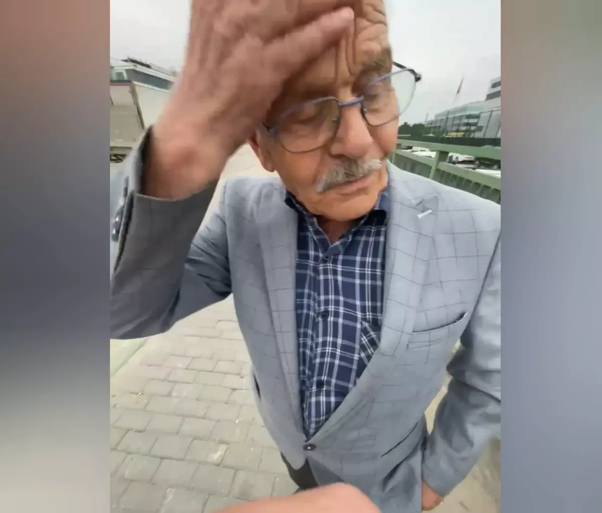 Bursa'da Dede Torun Arasında Gülümseten Anlar: Eşini Unutunca Panik Yaşadı
