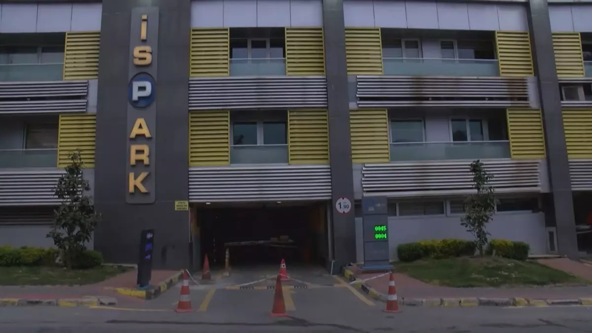 İSPARK'a Ait 36 Otopark Mühürlendi