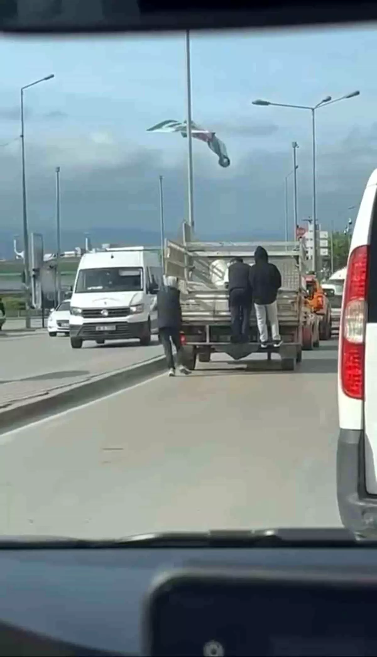 Bursa'da Gençlerin Tehlikeli Seyahati Amatör Kamerada