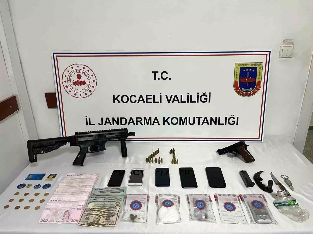 Kocaeli'de Uyuşturucu Operasyonu: 600 Bin TL ve Silah Ele Geçirildi