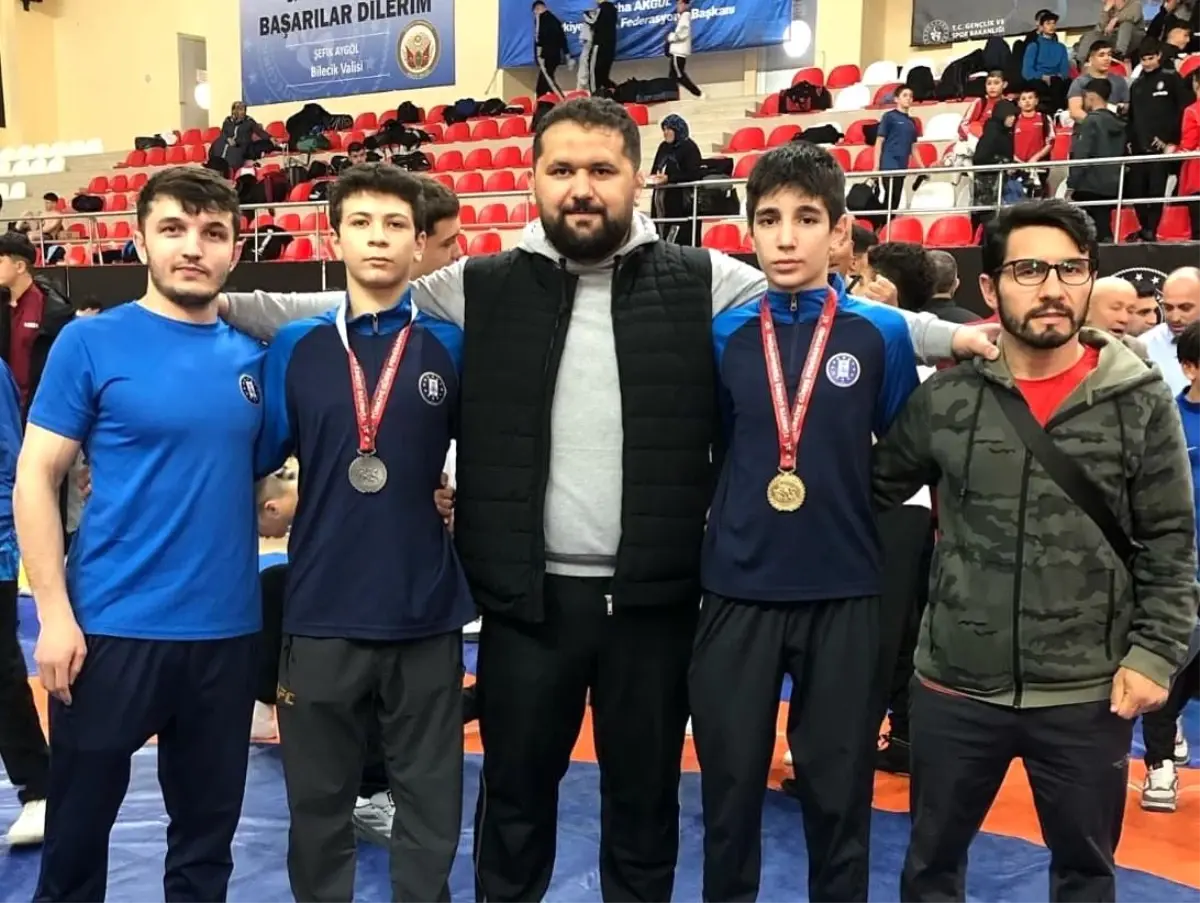 Kütahyalı Sporcular U15 Güreş Müsabakalarında Başarı Elde Etti