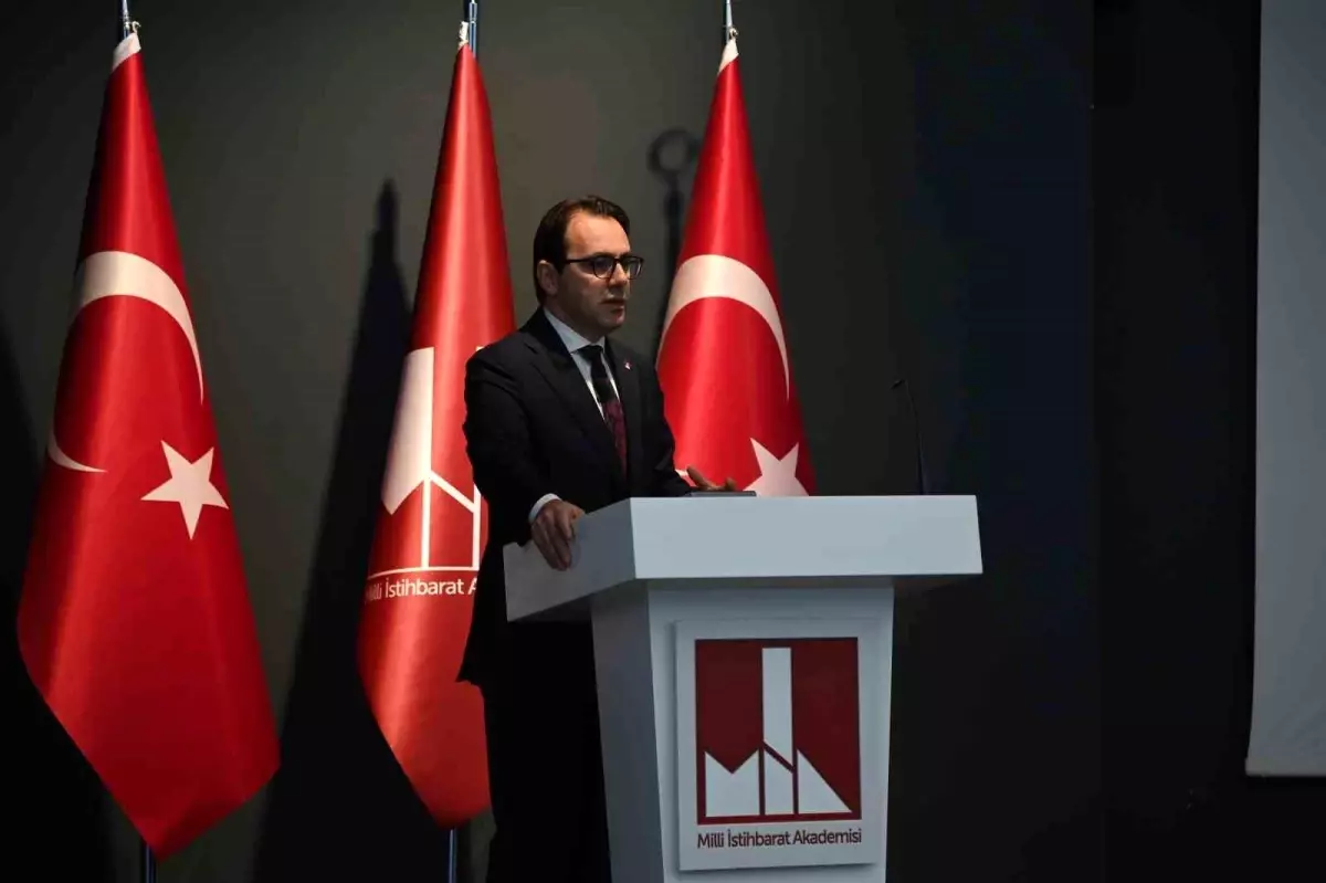 Prof. Dr. Talha Köse: Türkiye, Suriye'de İstikrarlaştırıcı Bir Rol Üstleniyor