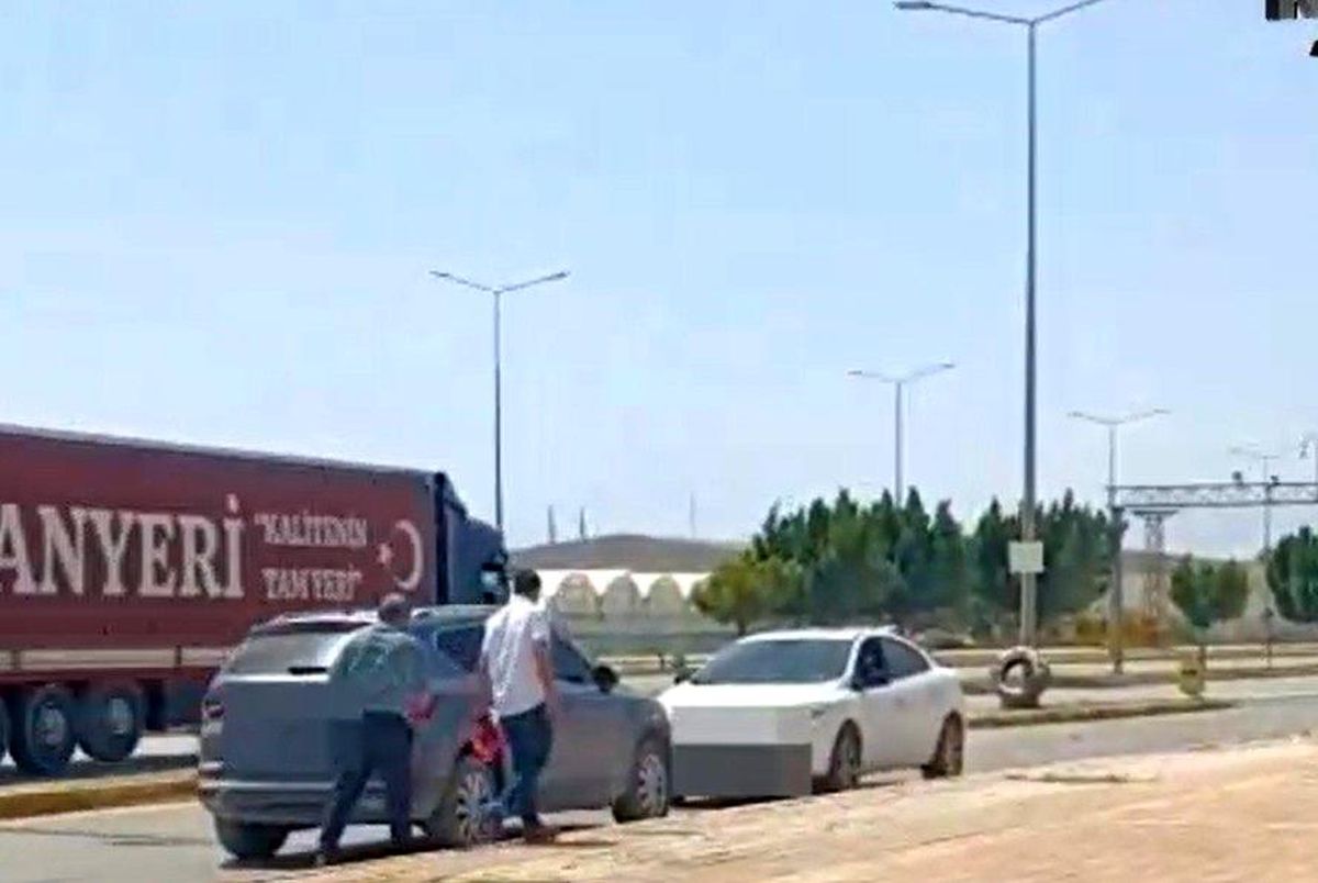 Antalya'da Orman Muhafaza Memurlarına Rüşvet Operasyonu