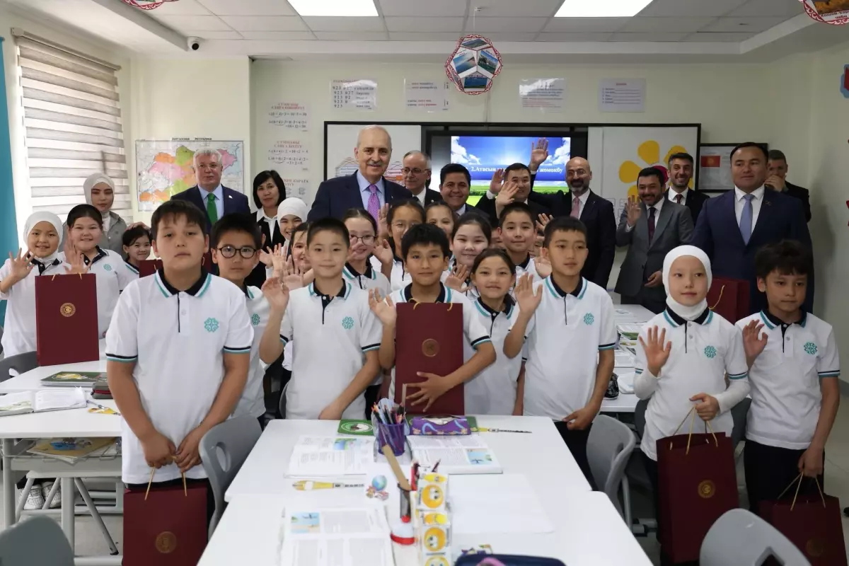 TBMM Başkanı Numan Kurtulmuş'tan Kırgızistan'da Maarif Okulu Ziyareti