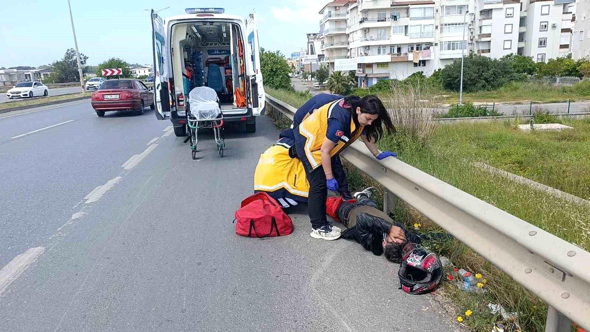Manavgat'ta Motosiklet Kazası: 2 Yaralı