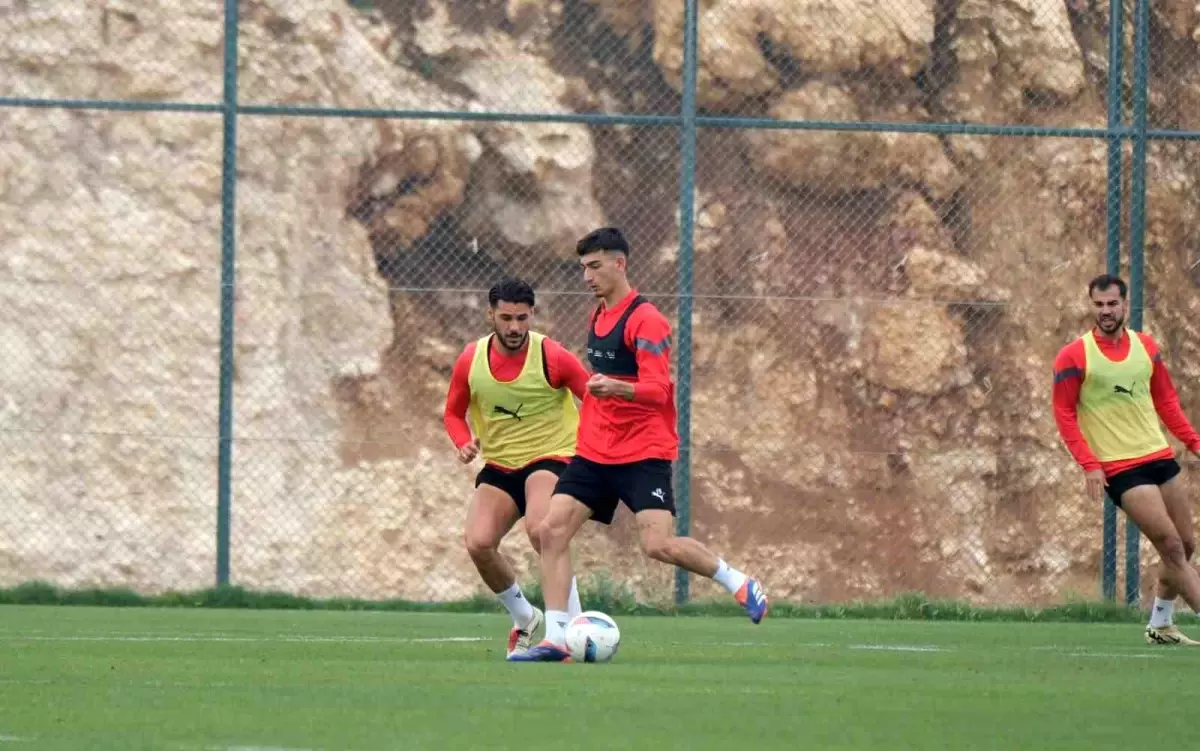 Atakaş Hatayspor, Başakşehir Maçı Hazırlıklarına Devam Ediyor