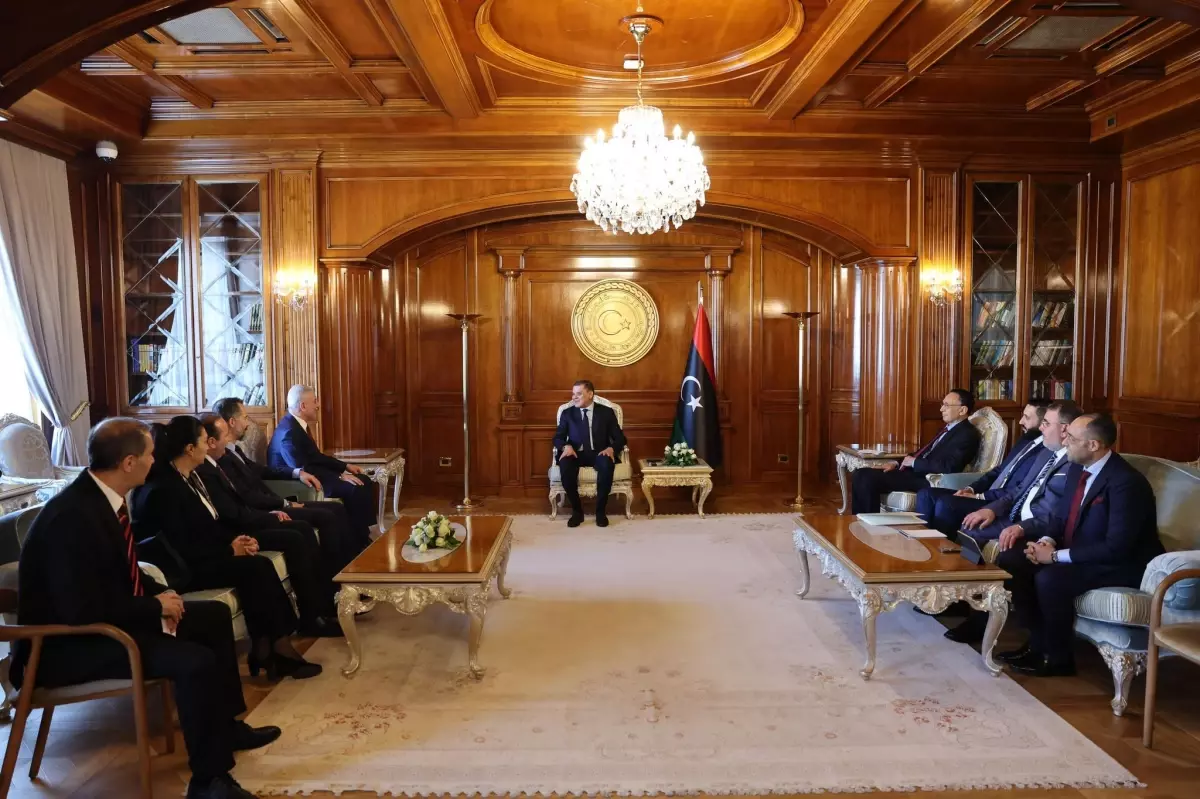 Ticaret Bakanı Bolat, Libya Başbakanı ile Ekonomik İlişkileri Görüştü
