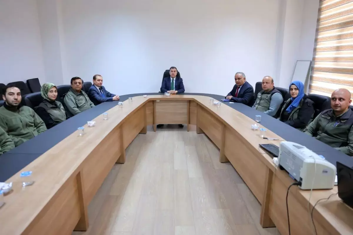 Bayburt Valisi Eldivan, Orman İşletme ve Doğa Koruma Müdürlüklerini Ziyaret Etti