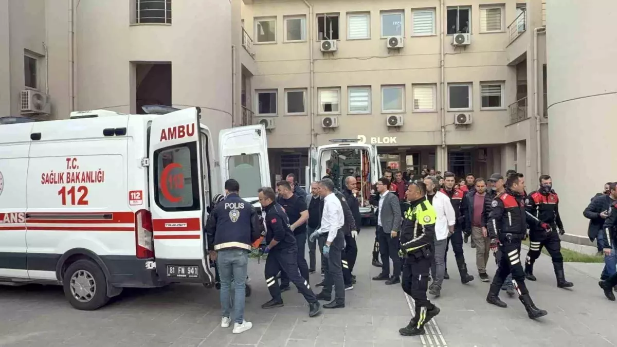 Düzce'de İl Sağlık Müdürlüğü'nde Silahlı Olay: Avukat Ağır Yaralı