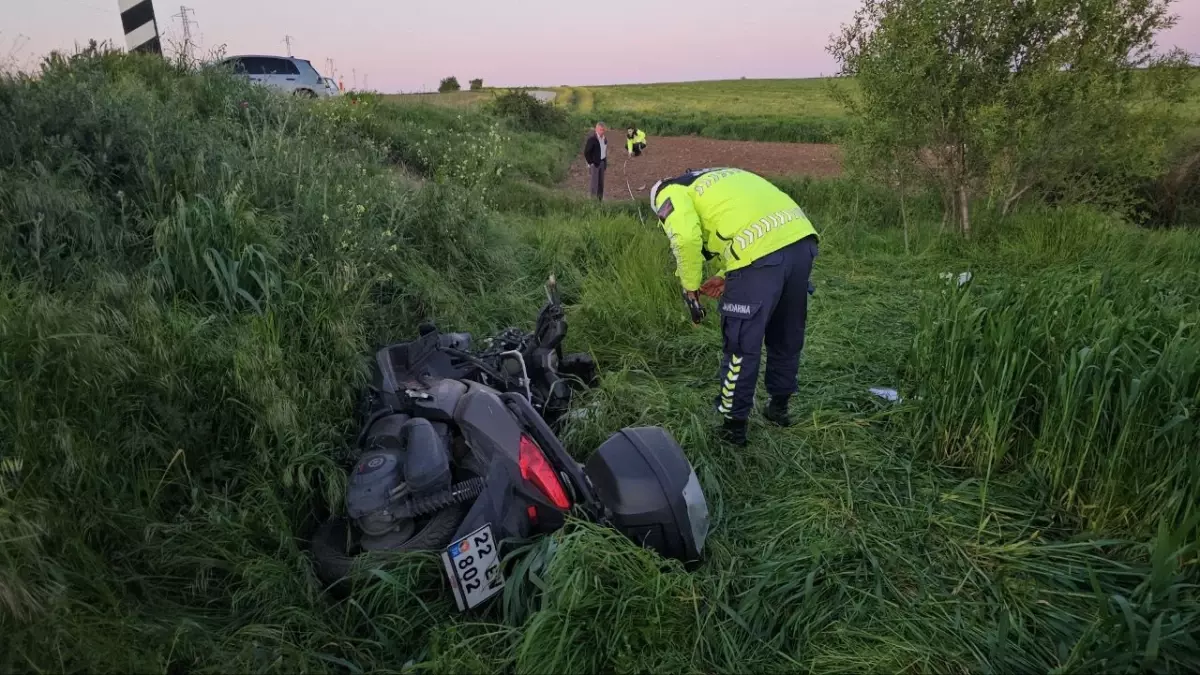 Edirne'de Motosiklet Kazası: Bir Ölüm, Bir Ağır Yaralı
