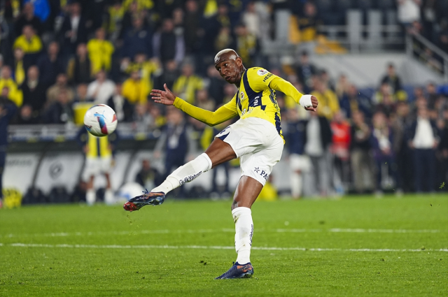 Fenerbahçe Beşiktaş maçı ne zaman? Fenerbahçe Beşiktaş derbisi saat kaçta, hangi kanalda?