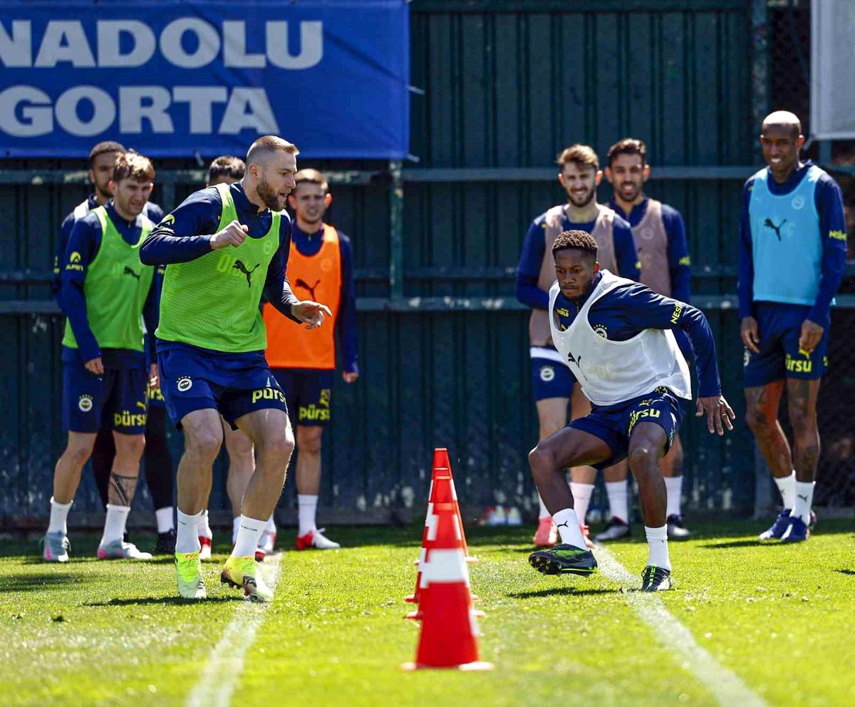 Fenerbahçe, Beşiktaş Derbisi Hazırlıklarına Devam Ediyor
