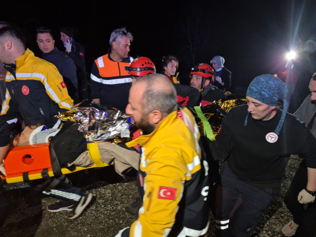 The light commercial vehicle overturned: 3 dead, 2 injured