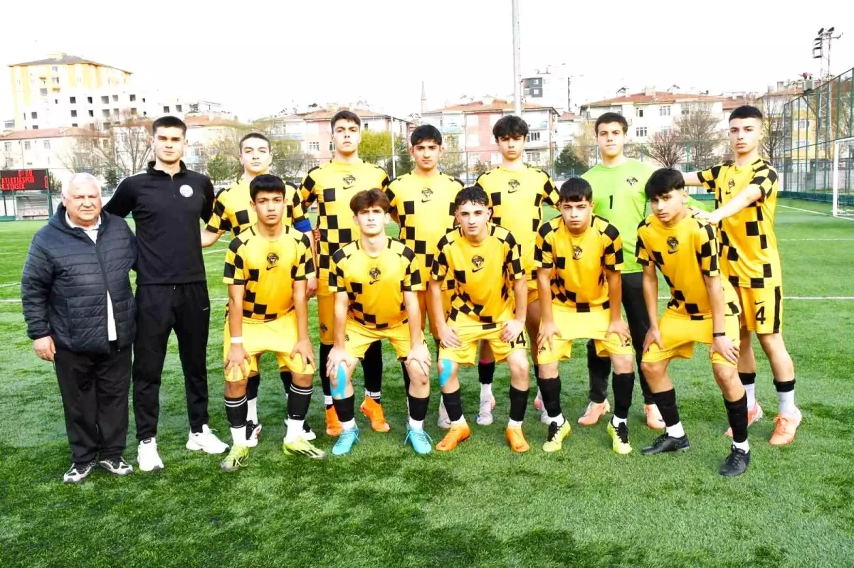 Kocasinan Şimşekspor U15 Kayseri Şampiyonu Oldu