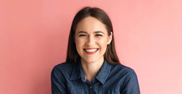 KOVA BURCU KADINI ÖZELLİKLERİ 2025 || Kova burcu kadını nasıl biridir, en iyi kimle anlaşır? Kova kadınları en çok neyi sever?