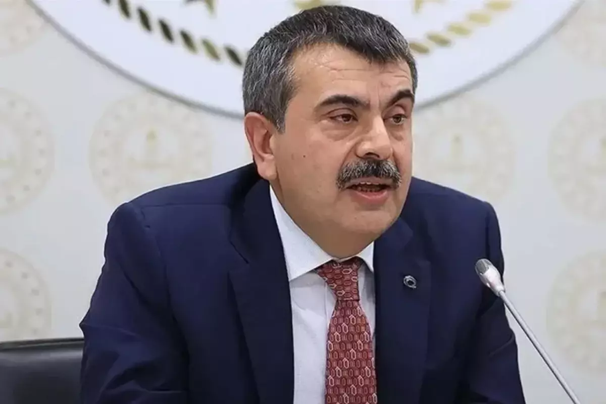 Depremden sonra İstanbul'da 4 okul binası boşaltıldı