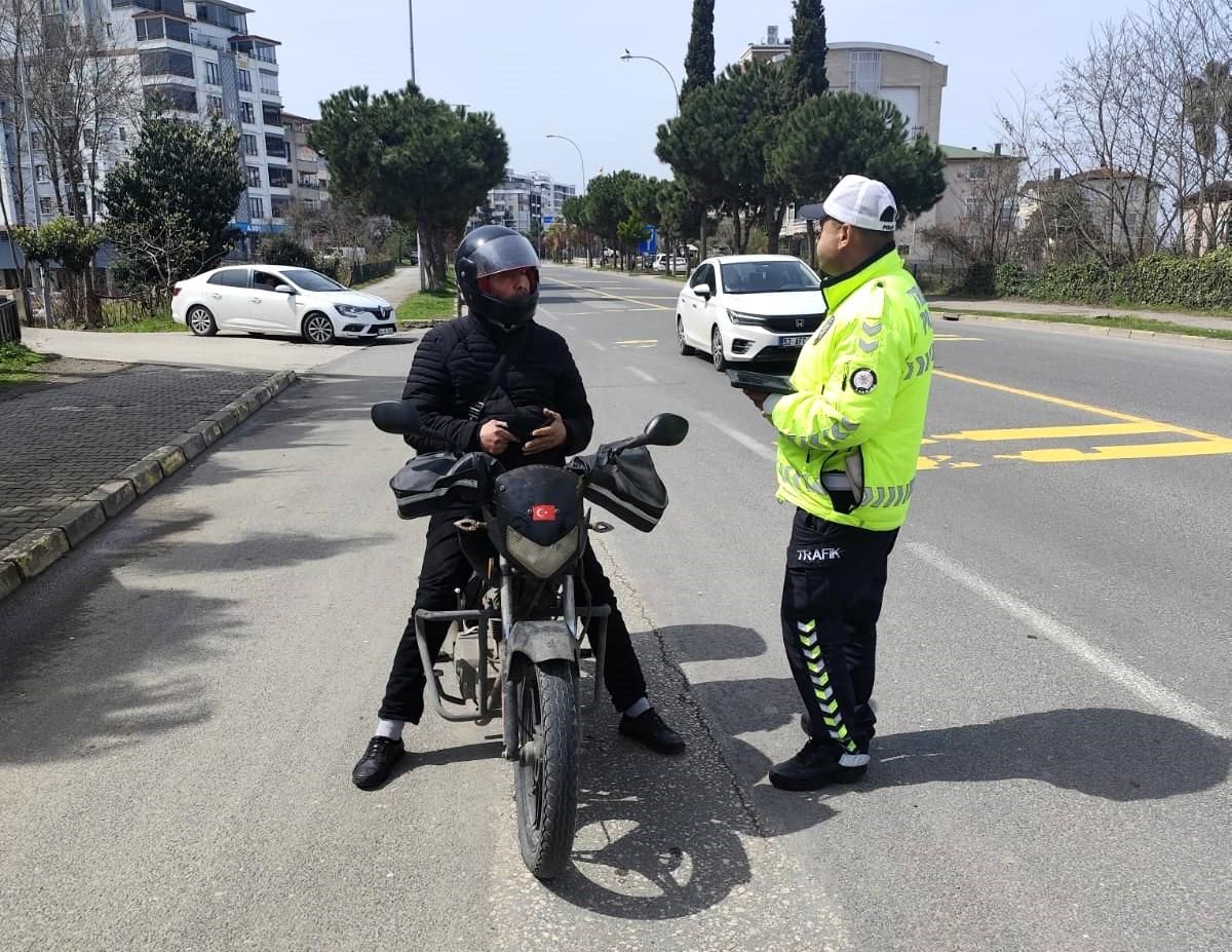 Ordu'da Trafik Denetimleri: 16 Bin Araç Kontrol Edildi, 39 Kazada 56 Yaralı