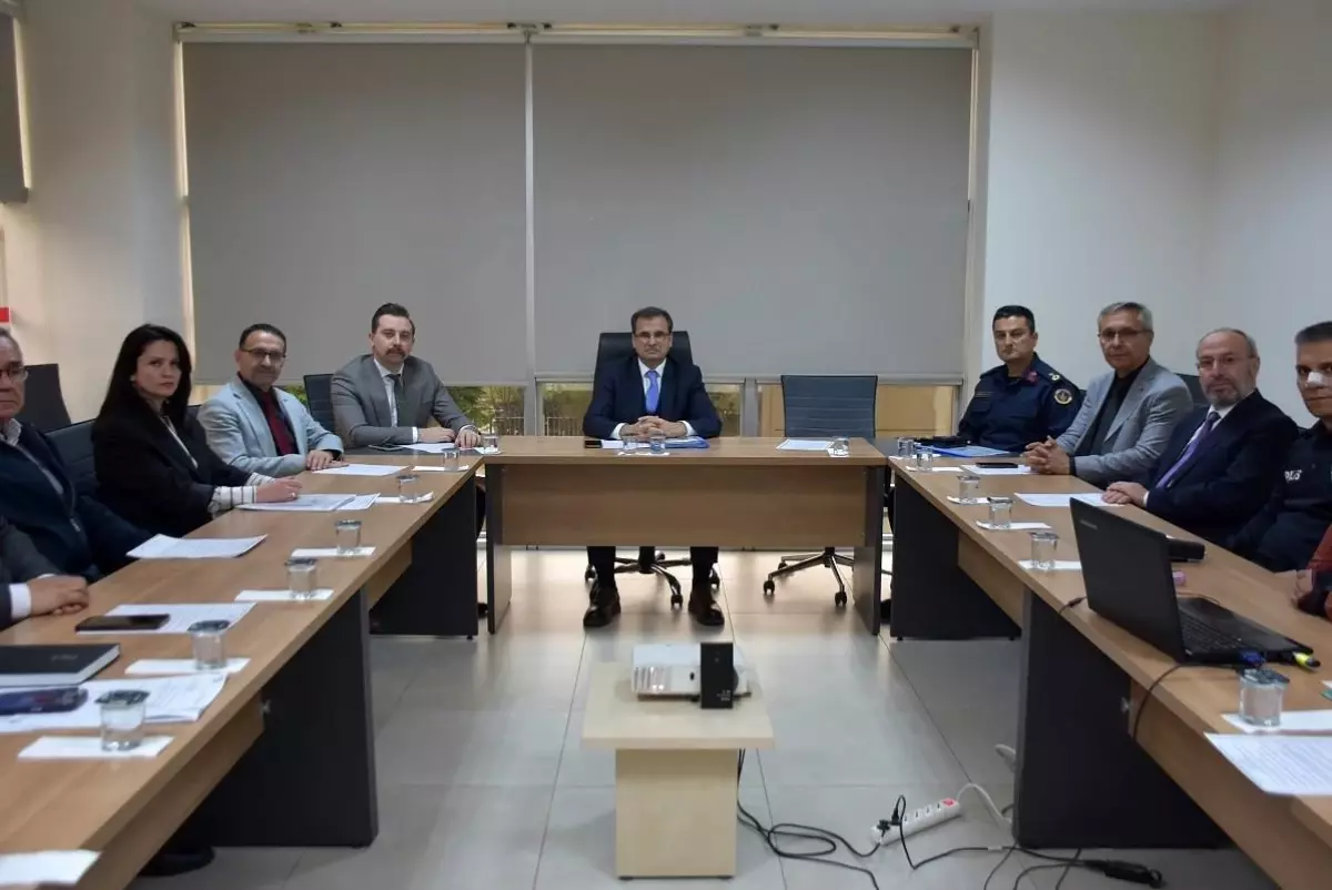 Salihli'de Bağımlılıkla Mücadele Toplantısı Gerçekleşti