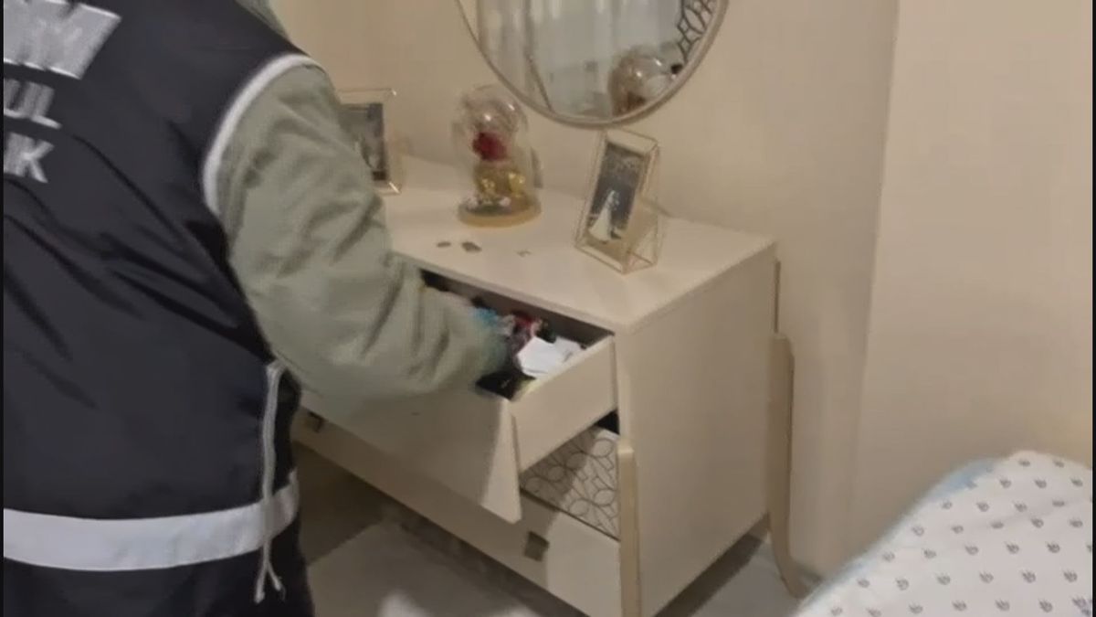 FETÖ'nün TUS Hazırlığındaki Doktorlarına Operasyon Düzenlendi