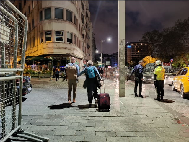 1 Mayıs tedbirleri! Bazı metro ve metrobüs durakları çift yönlü kapatıldı