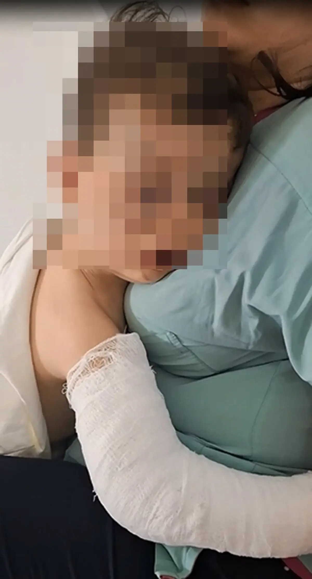2 Yaşındaki Çocuk Şiddet Kurbanı: Annesi ve Sevgilisi Gözaltında