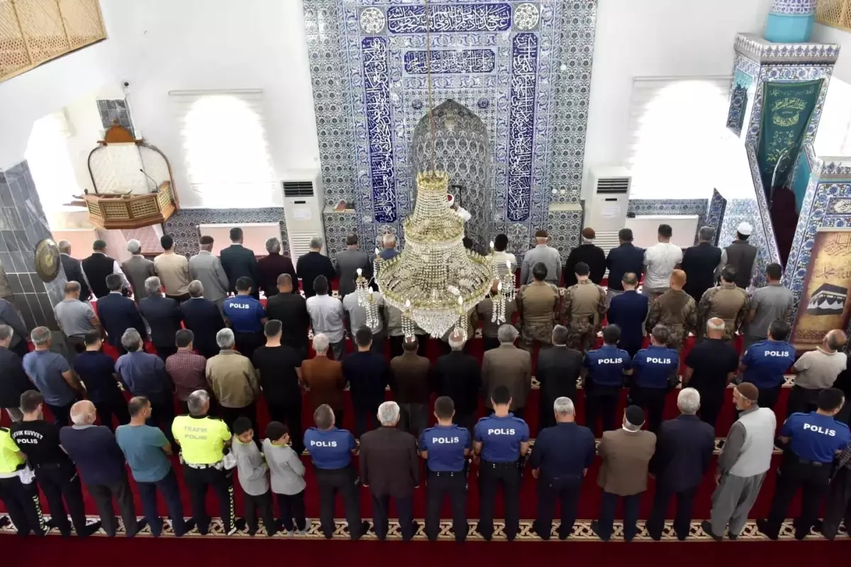 Adıyaman'da şehit polisler için mevlit okutuldu