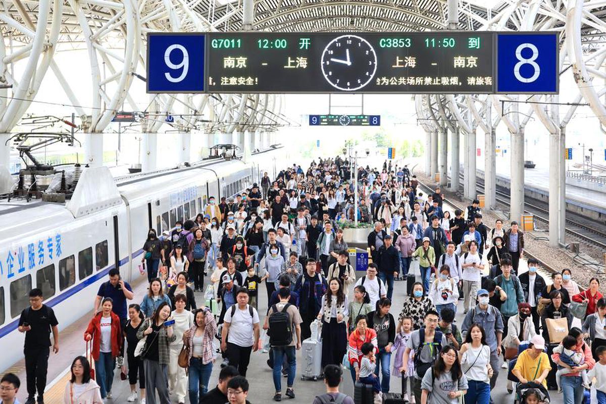 Çin'de 1 Mayıs İşçi Bayramı Tatili: 144 Milyon Tren Seyahati Bekleniyor