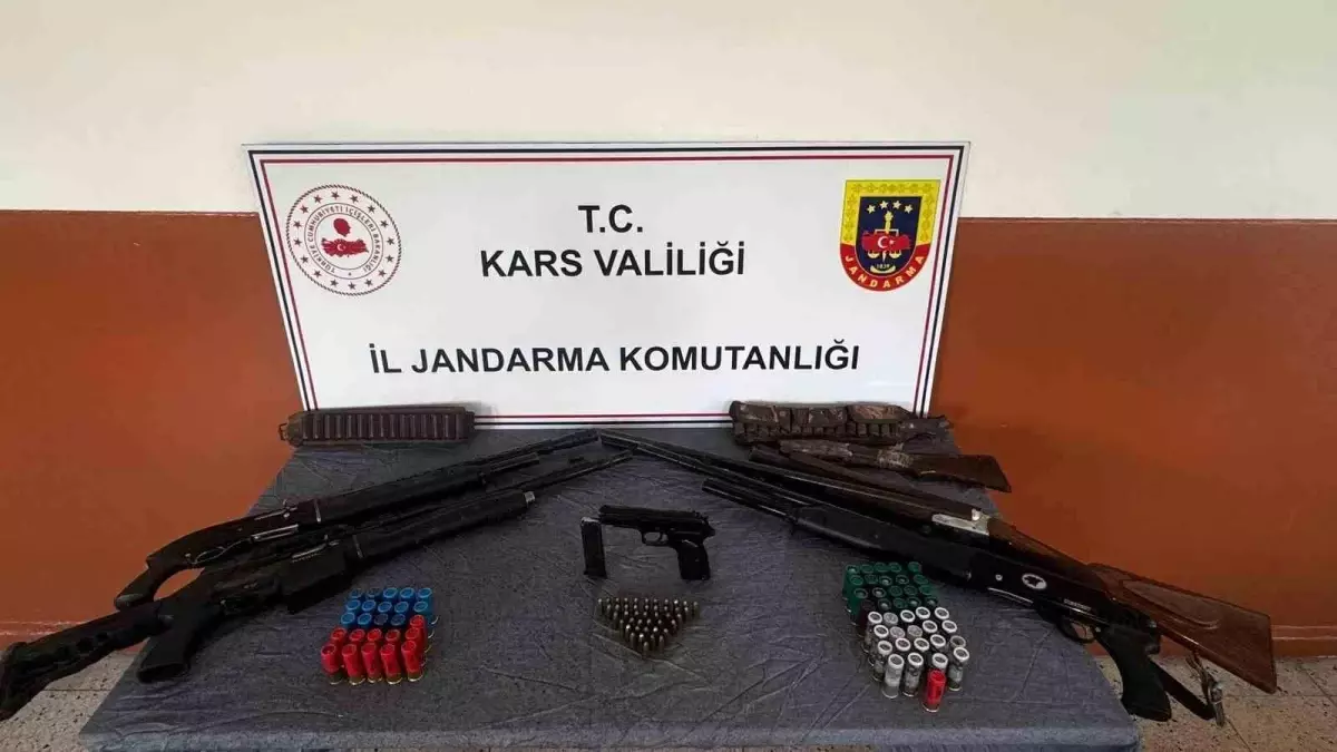 Arpaçay'da Silah Ticareti Operasyonu: 4 Gözaltı