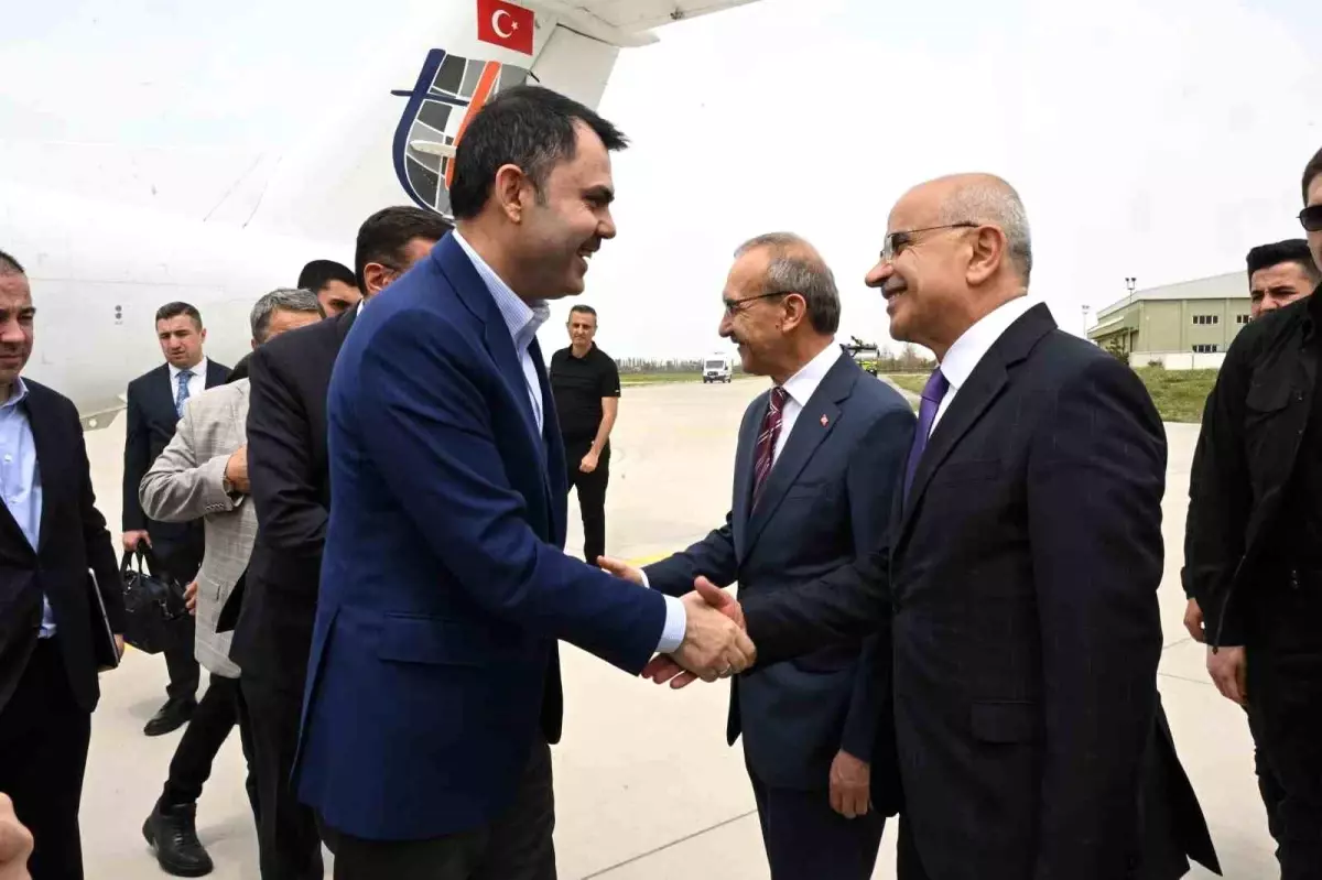 Bakan Kurum Malatya'da Deprem Çalışmalarını İnceliyor