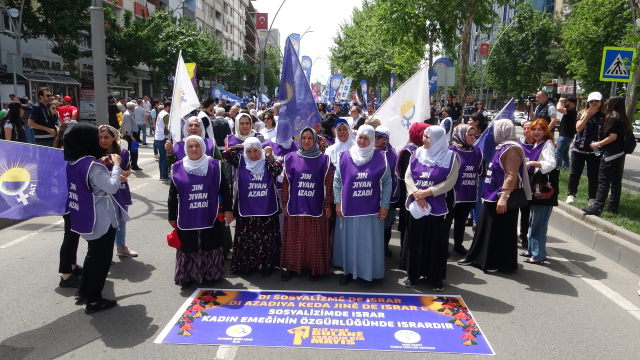 Construction workers in Batman watched the May 1 celebrations while working