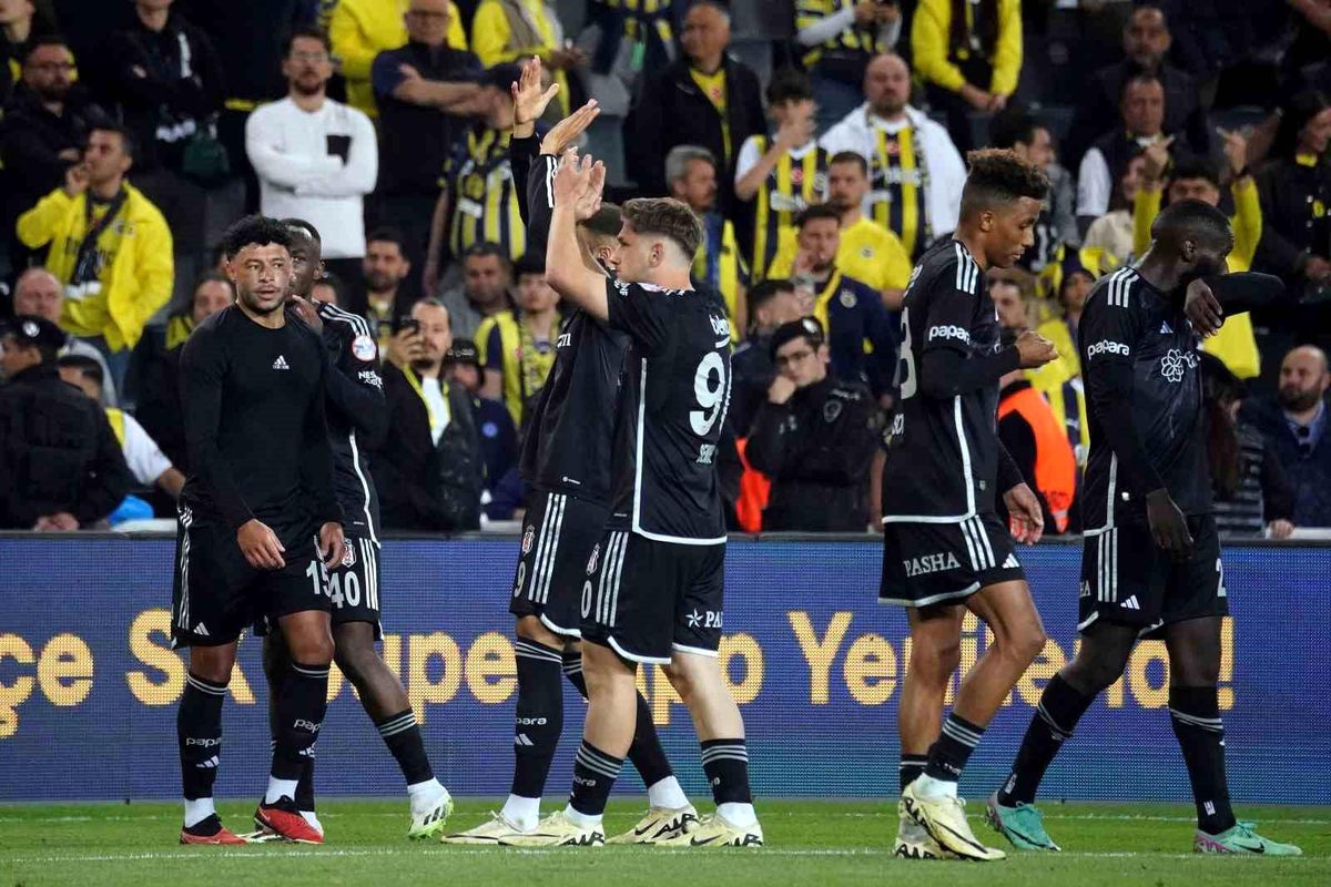 Beşiktaş, 20 Yıl Sonra Fenerbahçe'ye Karşı İki Galibiyet Peşinde
