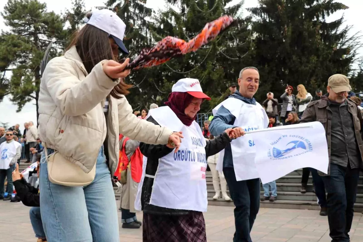 Bolu'da 1 Mayıs Emek ve Dayanışma Günü Coşkuyla Kutlandı