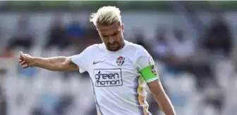 Caner Erkin futbolu bıraktı mı?