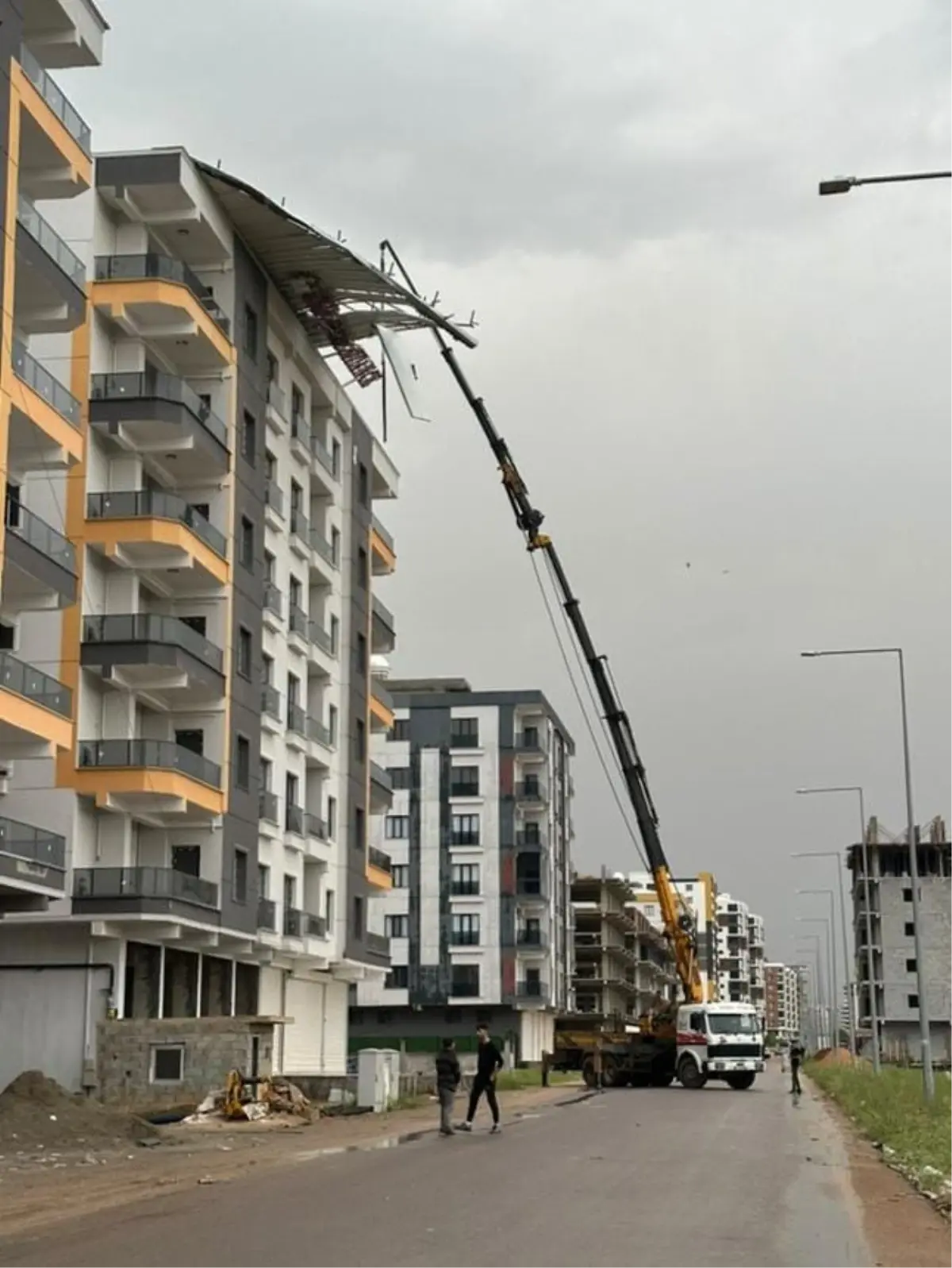 Mardin, Elazığ ve Bingöl'de Fırtına Hayatı Olumsuz Etkiledi