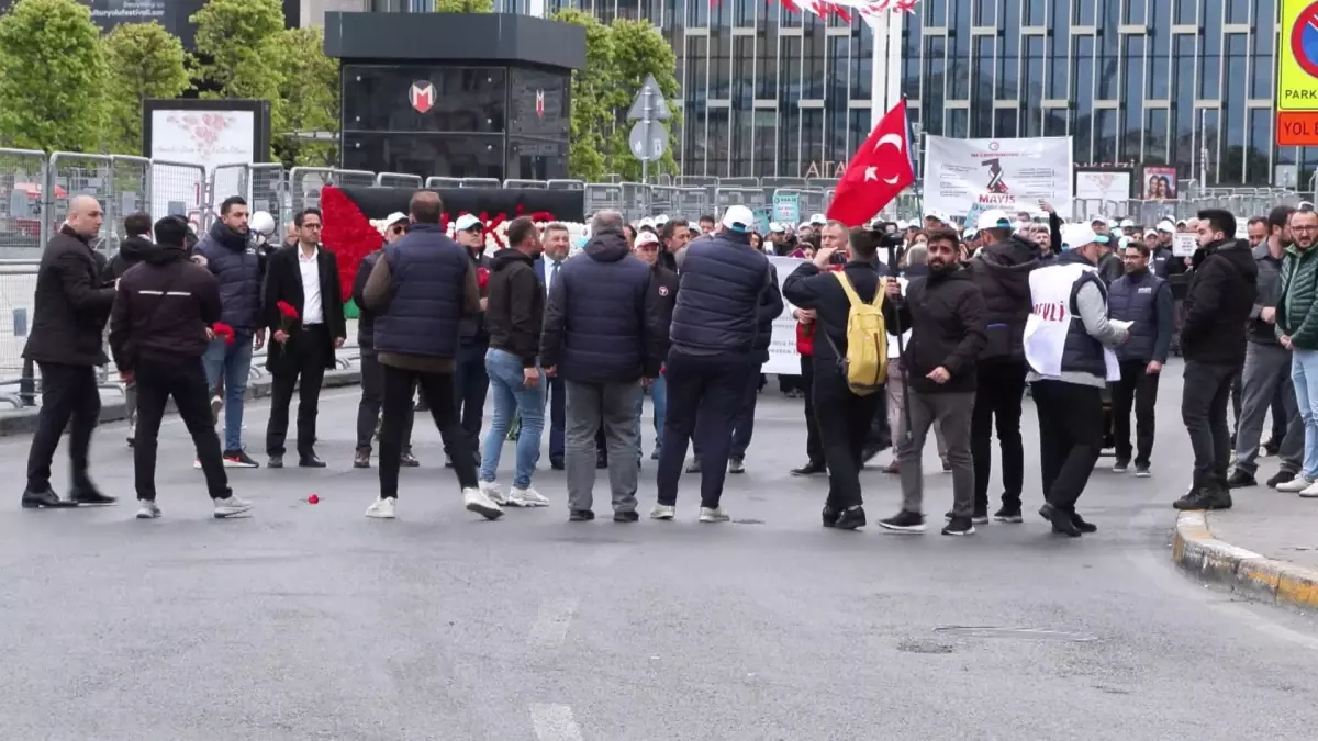 1 Mayıs Emek ve Dayanışma Günü Taksim'de Kutlandı