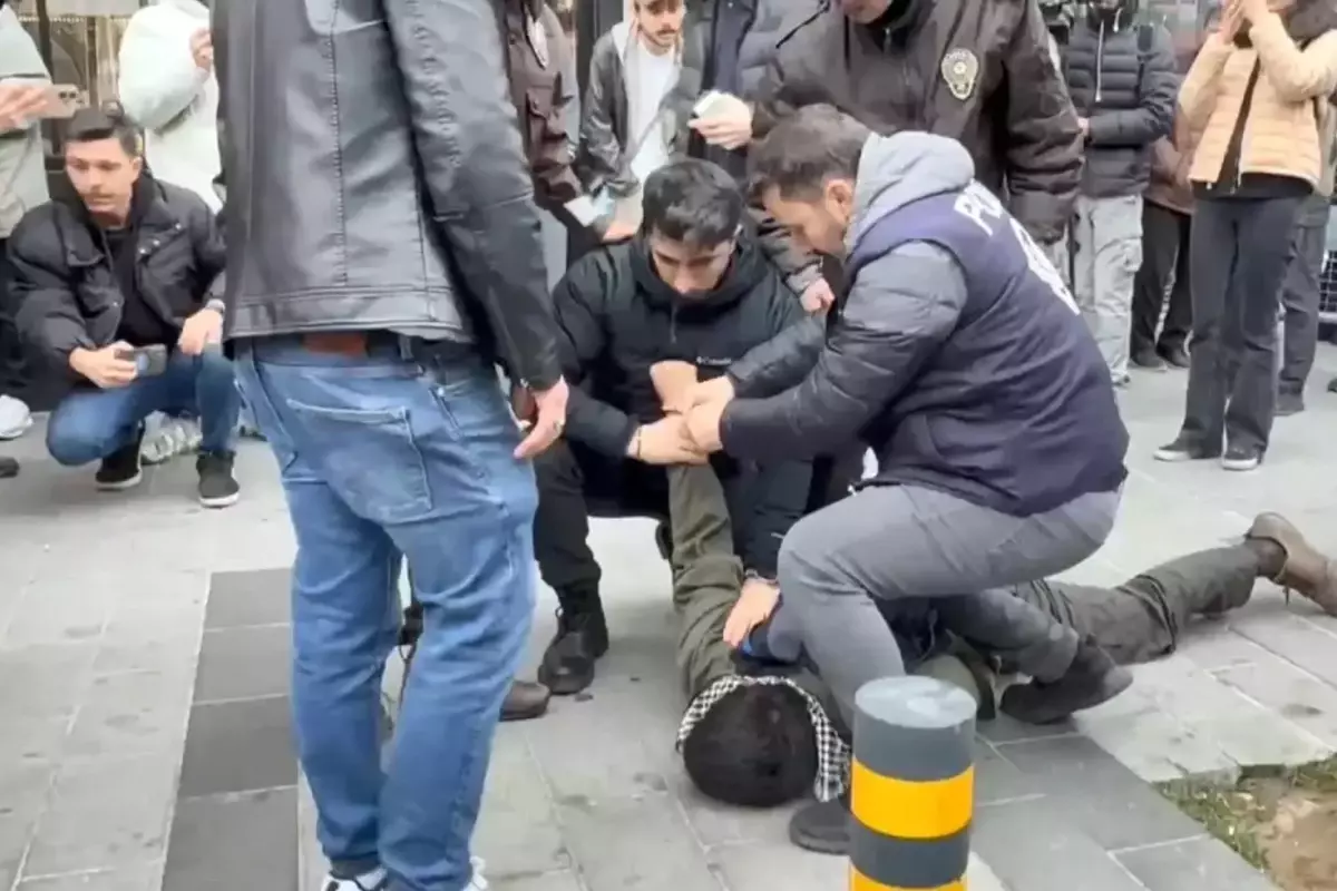 İstanbul Valiliği: 1 Mayıs'ta toplam 384 kişi gözaltına alındı