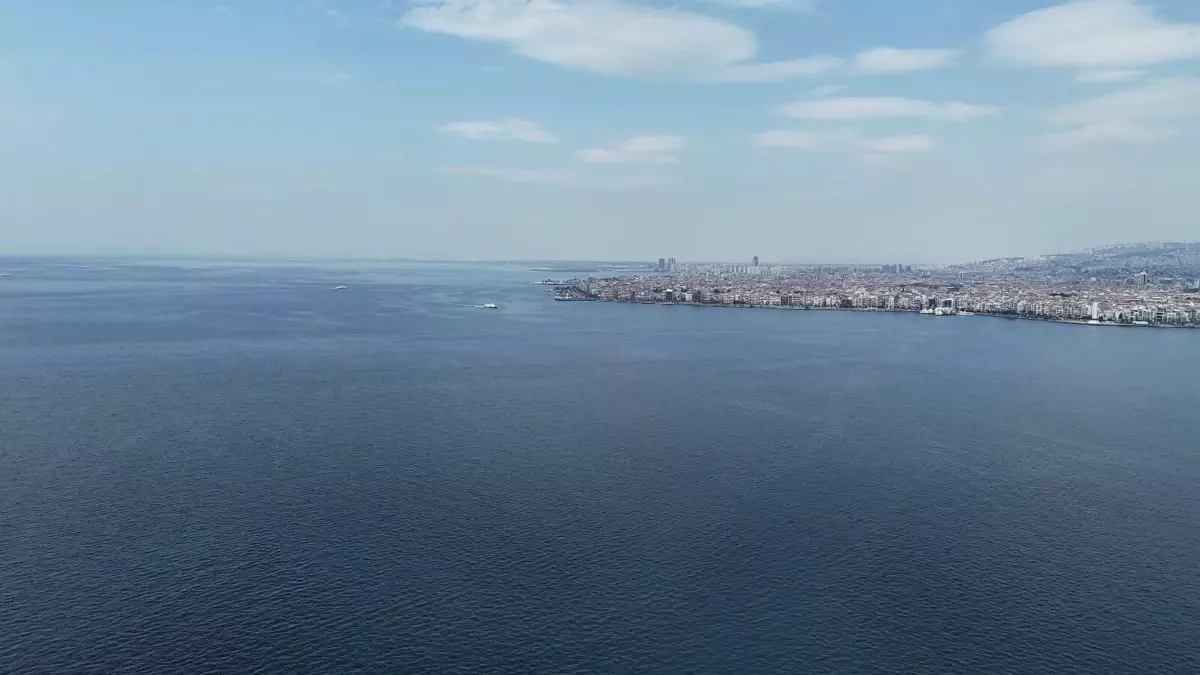 İzmir Körfezi'nde Deniz Su Kalitesi İyileşiyor