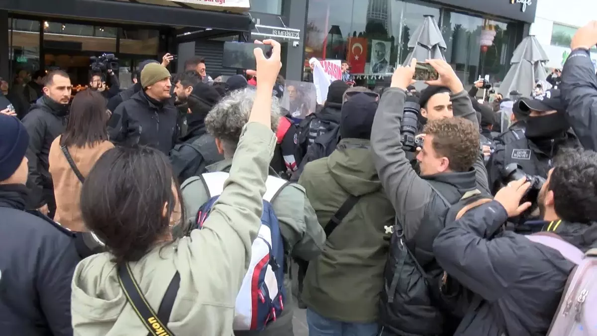 1 Mayıs Emek ve Dayanışma Günü'nde Mecidiyeköy'de yoğun güvenlik önlemi - 1