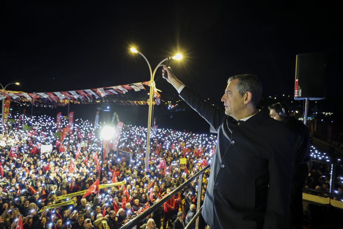 Özgür Özel, Başakşehir'de konuştu