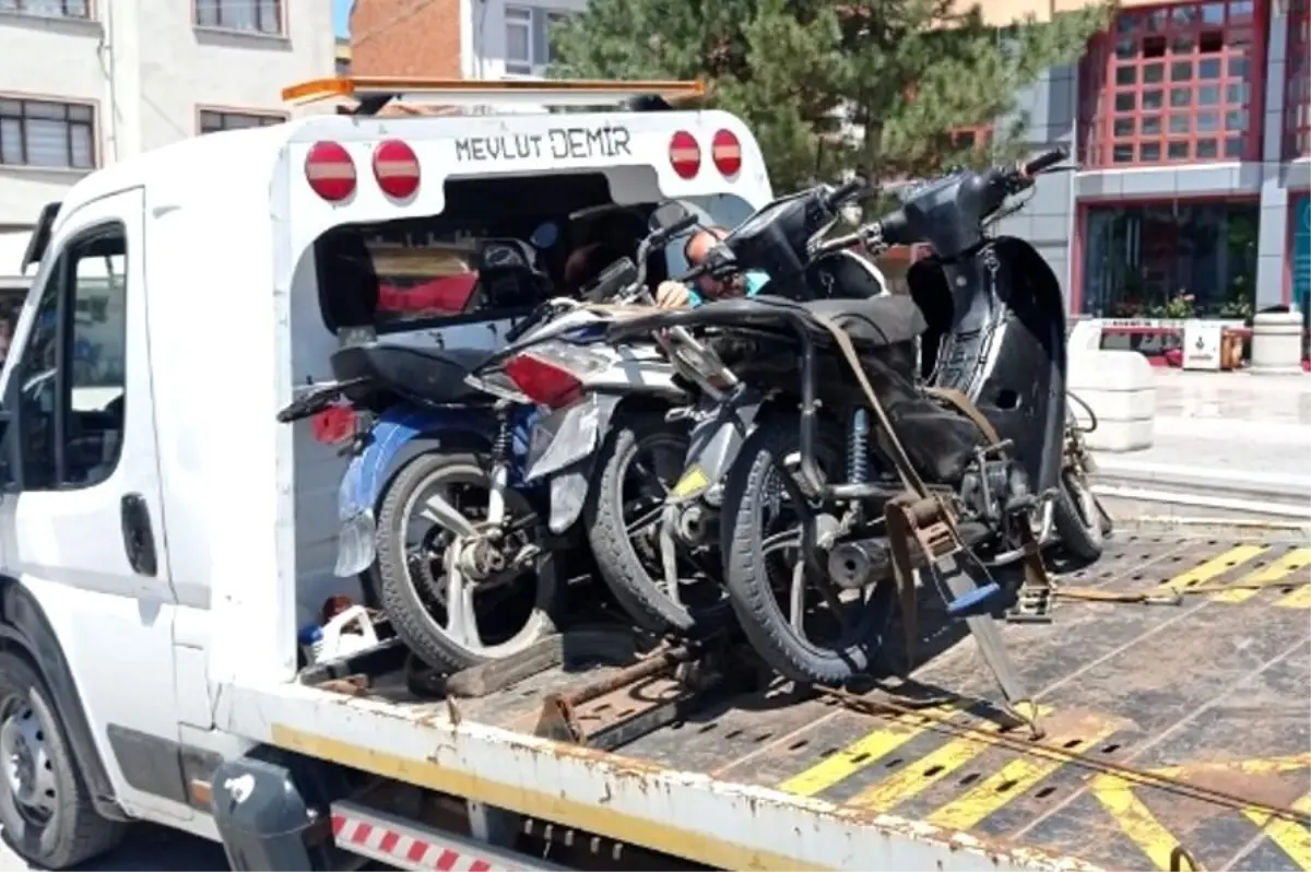 Kütahya'da Plakasız Motosiklet Denetimleri Sıklaştı