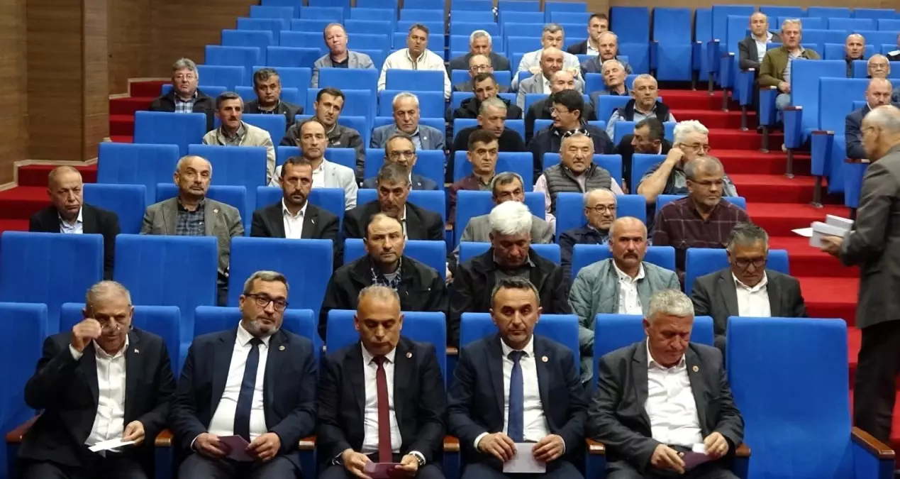 Tavşanlı'da Kaymakamlık Toplantısı: Muhtarlar Sorunlarını Dile Getirdi