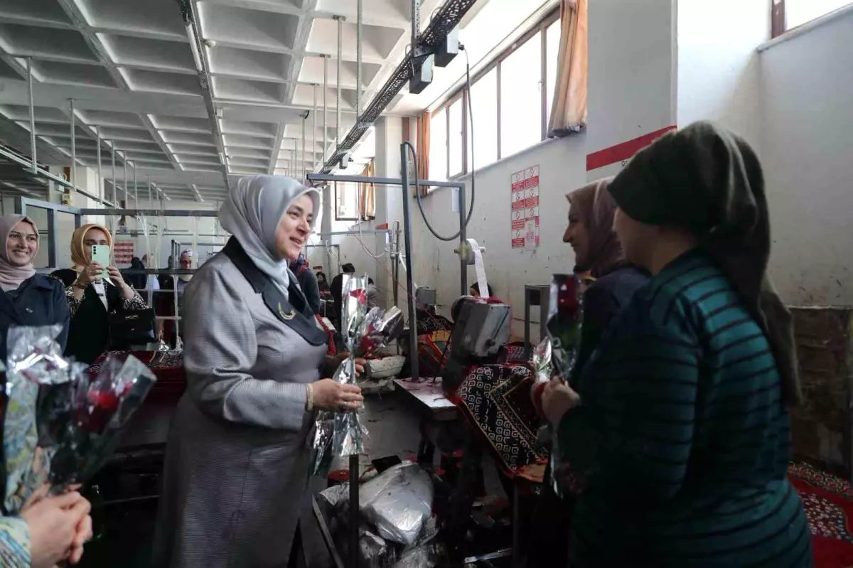 Tuğba Işık Ercan, Kadın İşçilerle Buluştu