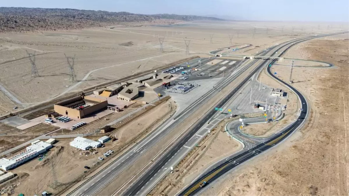Antik İpek Yolu'ndaki Arkeolojik Alanlar Ziyarete Açıldı